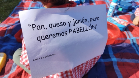 Picnic reivindicativo del colegio de Columbrianos (6) Picnic reivindicativo del colegio de Columbrianos (6)