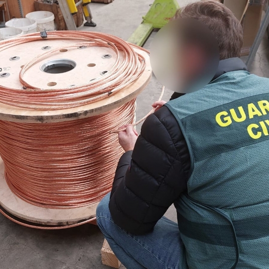 Desarticulada red de robos de cobre en León: Seis detenidos y 1.450 kilos recuperados Desarticulada red de robos de cobre en León: Seis detenidos y 1.450 kilos recuperados