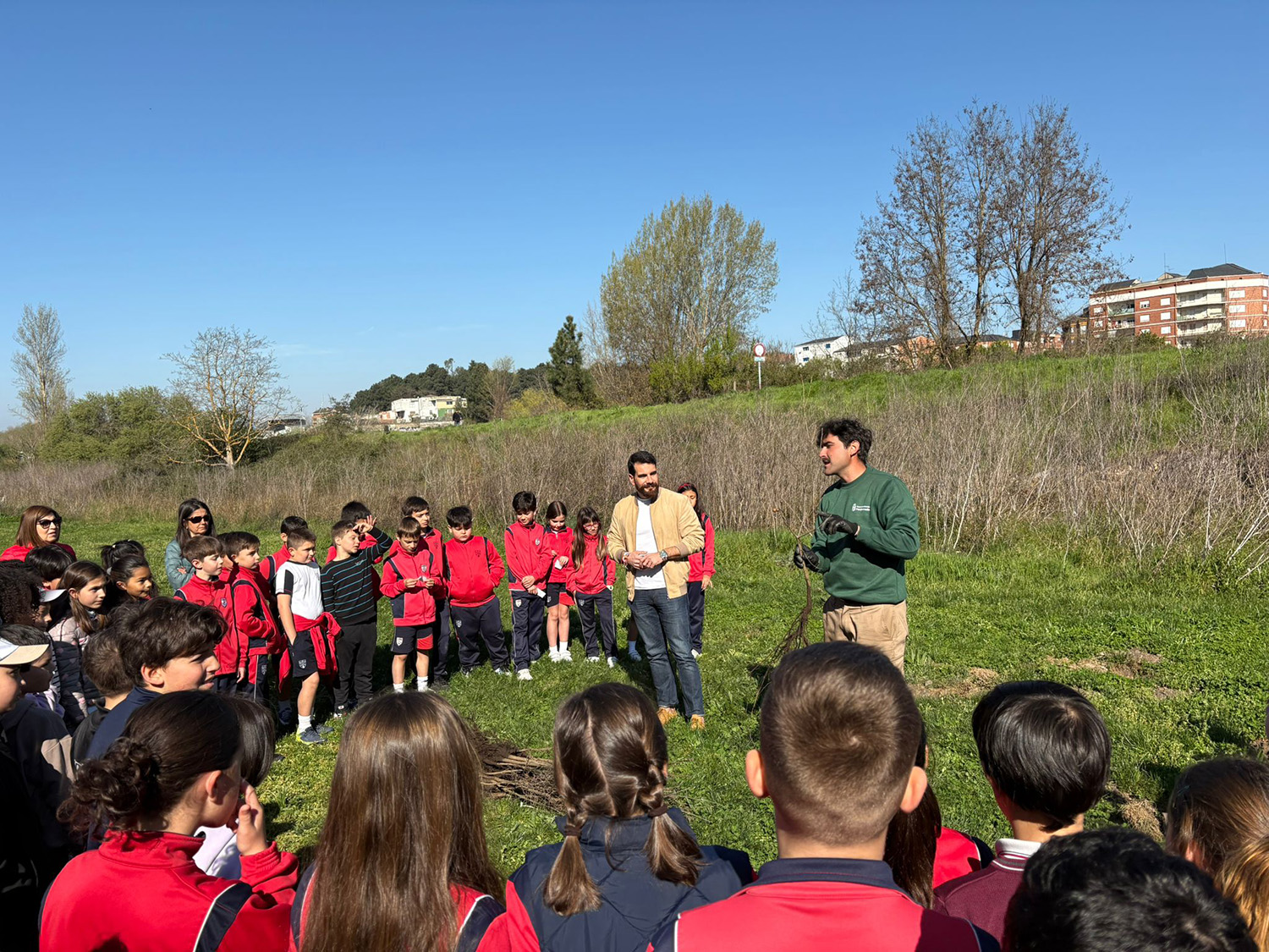 Plantación de robles por los escolares de Ponferrada