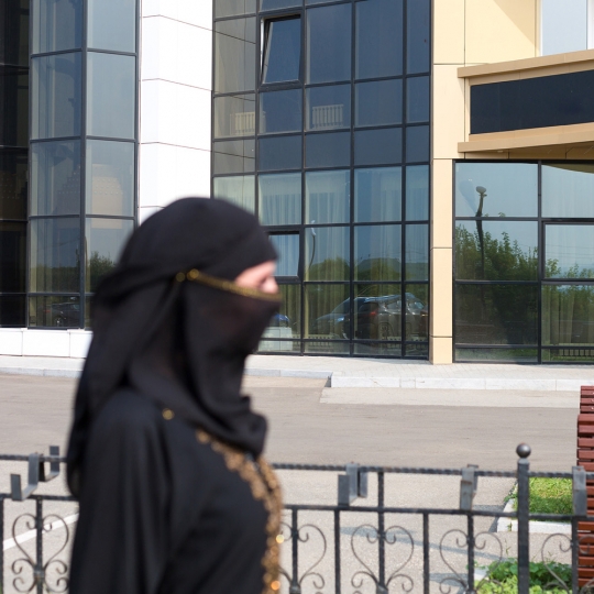 Niqab en una imagen de archivo. istock autor Alexey Emelyanov Niqab en una imagen de archivo. istock autor Alexey Emelyanov