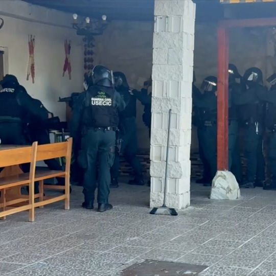 Desarticulada una banda que robaba en camiones mientras los conductores dormían: seis detenidos con incidencia en varias provincias Desarticulada una banda que robaba en camiones mientras los conductores dormían: seis detenidos con incidencia en varias provincias