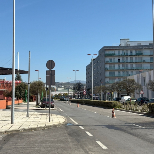 Lugar del accidente a la altura del centro comercial El Rosal