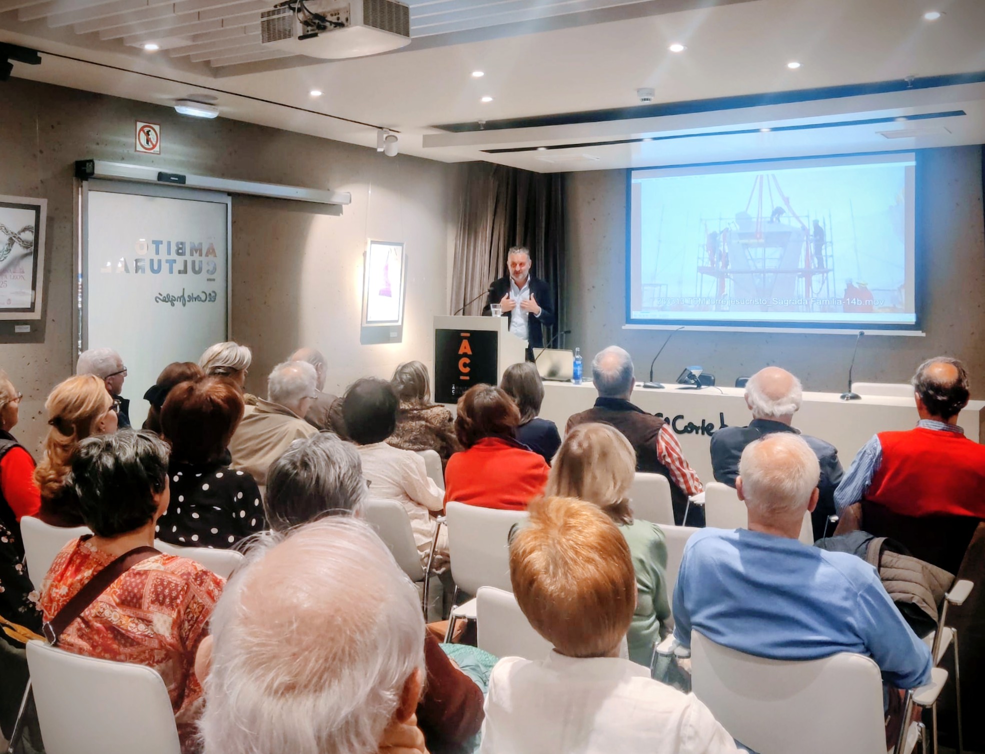 El Corte Inglés destaca a Tvitec por su papel con la Cruz de la Sagrada Familia