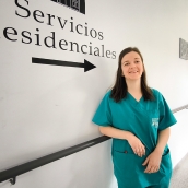 La fisioterapeuta de Asprona Bierzo, Eva Fernández Baró