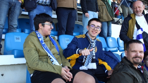 Llegada de aficionados a Ourense (16)