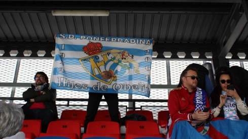 Llegada de aficionados a Ourense (21)