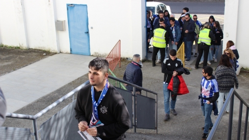 Llegada de aficionados a Ourense (28)