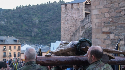Traslado del Cristo de la Esperanza al Castillo de Ponferrada (47) Traslado del Cristo de la Esperanza al Castillo de Ponferrada (47)