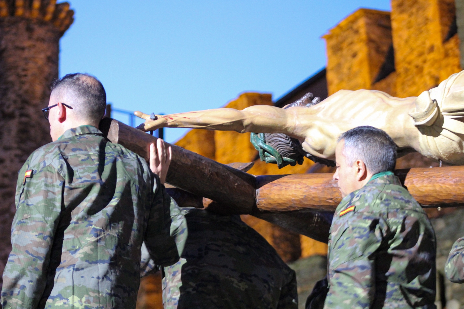 Traslado del Cristo de la Esperanza al Castillo de Ponferrada (65)