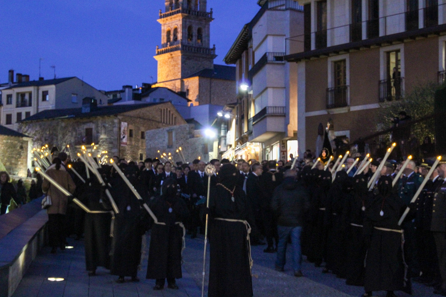 Traslado del Cristo de la Esperanza al Castillo de Ponferrada (82)