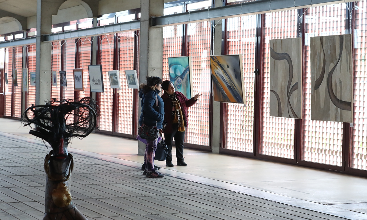 Presentación de la exposición de pintura y escultura de la Asociación de Pintores del Bierzo en el Museo del Ferrocarril de Ponferrada | César Sánchez (ICAL) Presentación de la exposición de pintura y escultura de la Asociación de Pintores del Bierzo en el Museo del Ferrocarril de Ponferrada | César Sánchez (ICAL)