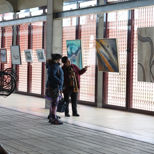 Presentación de la exposición de pintura y escultura de la Asociación de Pintores del Bierzo en el Museo del Ferrocarril de Ponferrada | César Sánchez (ICAL)