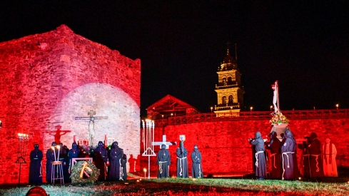 Viacrucis en el Castillo de Ponferrada 2026 (69) Viacrucis en el Castillo de Ponferrada 2026 (69)