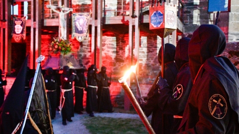 Viacrucis en el Castillo de Ponferrada 2026 (83) Viacrucis en el Castillo de Ponferrada 2026 (83)