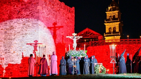 Viacrucis en el Castillo de Ponferrada 2026 (134) Viacrucis en el Castillo de Ponferrada 2026 (134)