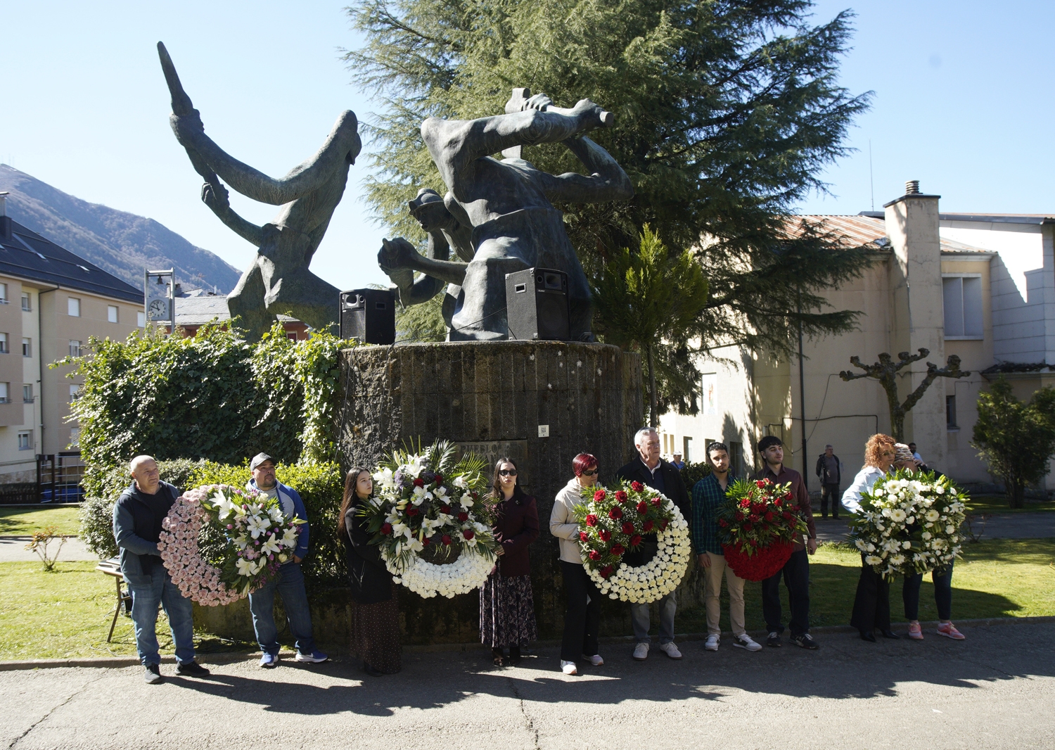 César Sánchez / ICAL. Homenaje del Ayuntamiento de Villablino, a los mineros fallecidos en el accidente de Cerredo (Asturias) César Sánchez / ICAL. Homenaje del Ayuntamiento de Villablino, a los mineros fallecidos en el accidente de Cerredo (Asturias)