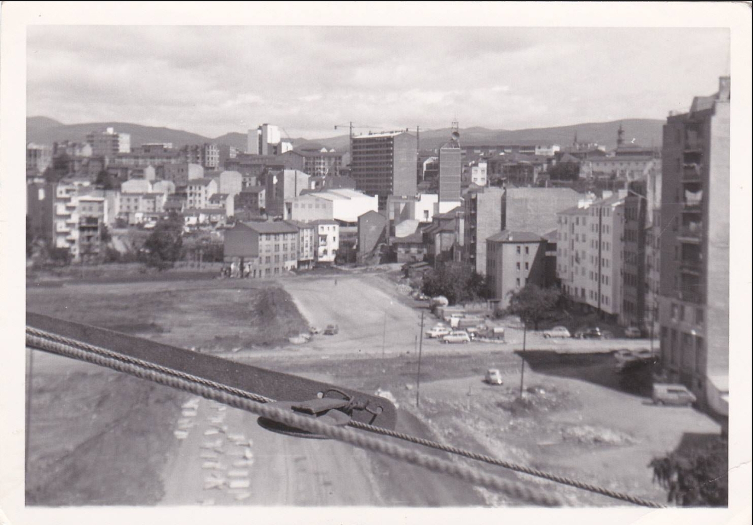 Urbanización del polígono de las Huertas en la calle Río Urdiales | Foto: Autor Jorge Antonio Rubio Fernández, compartida en el grupo de Facebook 'Fotos antiguas de Ponferrada y de El Bierzo'
