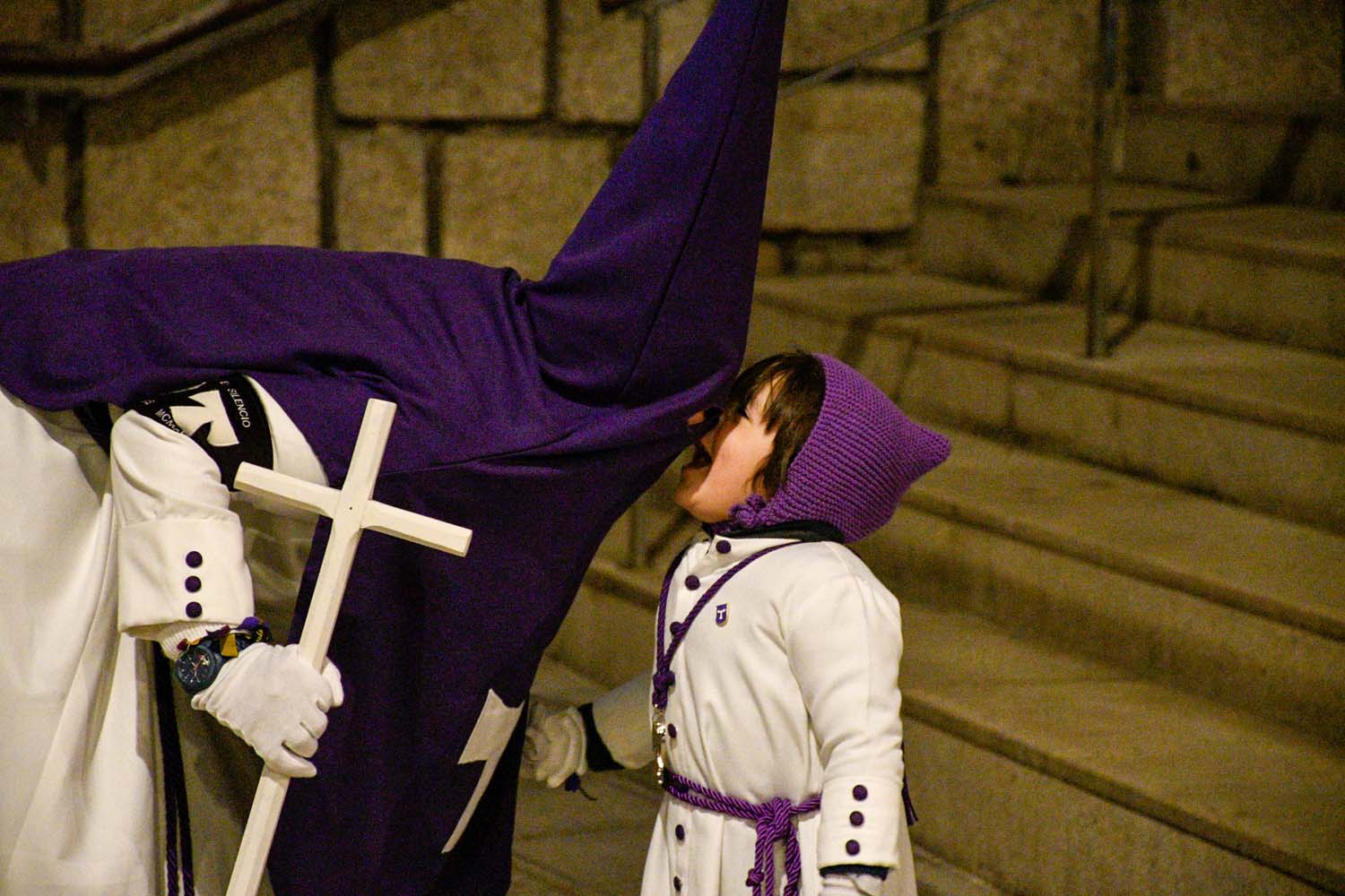 Salida de la procesión de Silencio en el Miércoles Santo de Ponferrada (16)