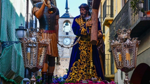 San Juanín y Encuentro durante el Viernes Santo de Ponferrada (94)