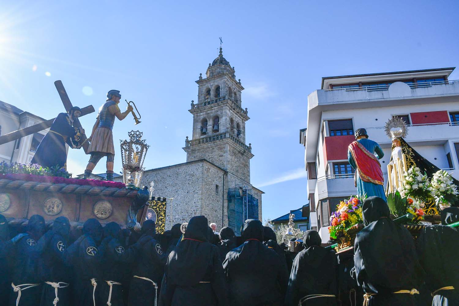 San Juanín y Encuentro durante el Viernes Santo de Ponferrada (128) San Juanín y Encuentro durante el Viernes Santo de Ponferrada (128)