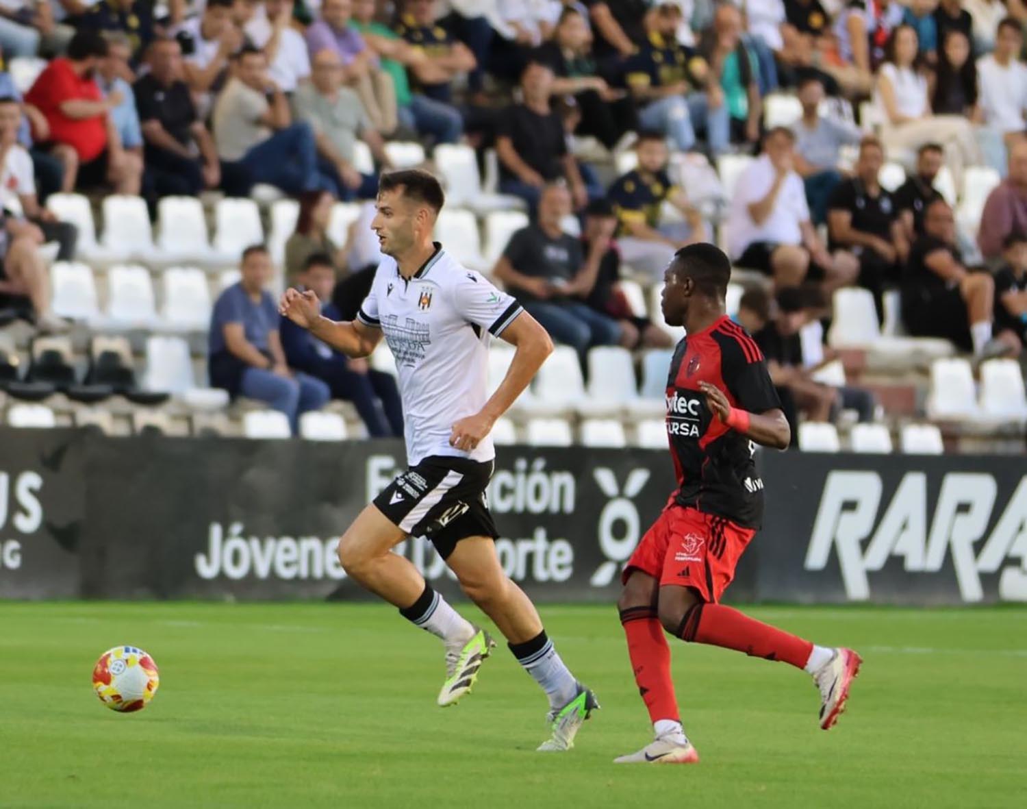 Partido entre el Mérida y la Ponferradina. Fuente A.D Mérida