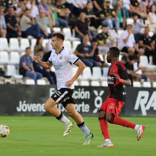 Partido entre el Mérida y la Ponferradina. Fuente A.D Mérida