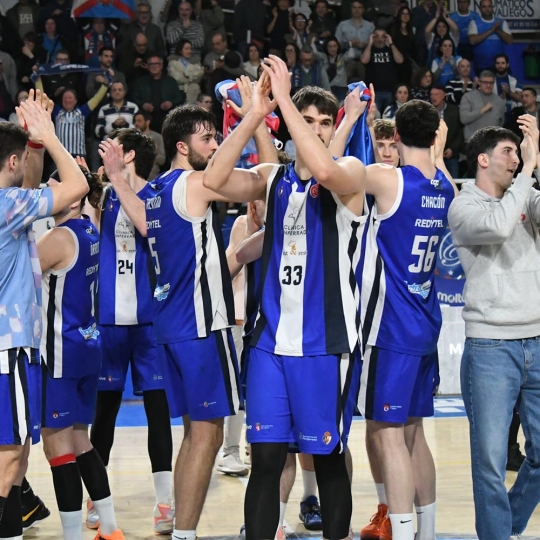 Baloncesto Clinica Ponferrada en un partido
