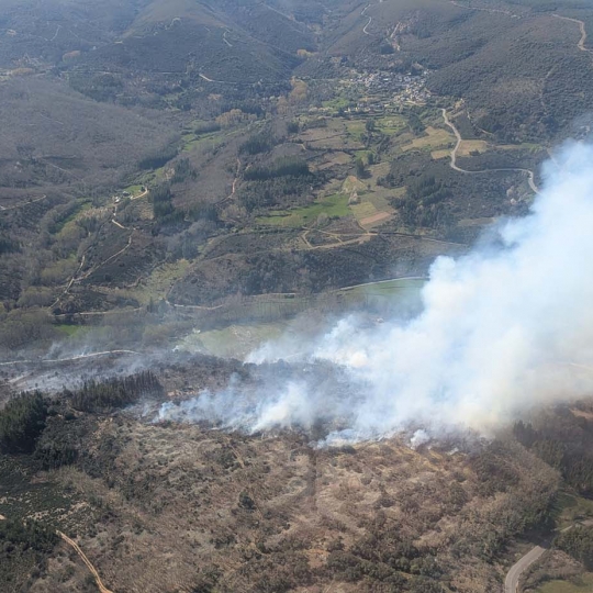 Incendio en San Martín de Moreda Incendio en San Martín de Moreda