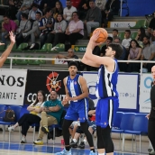 Baloncesto Clínica Ponferrada en su encuentro con Logrobasket (2) Ginés Alonso