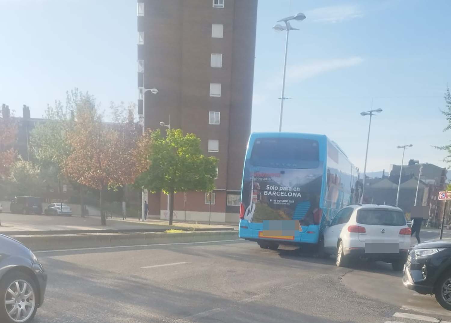 Accidente autobús coche en Ponferrada 