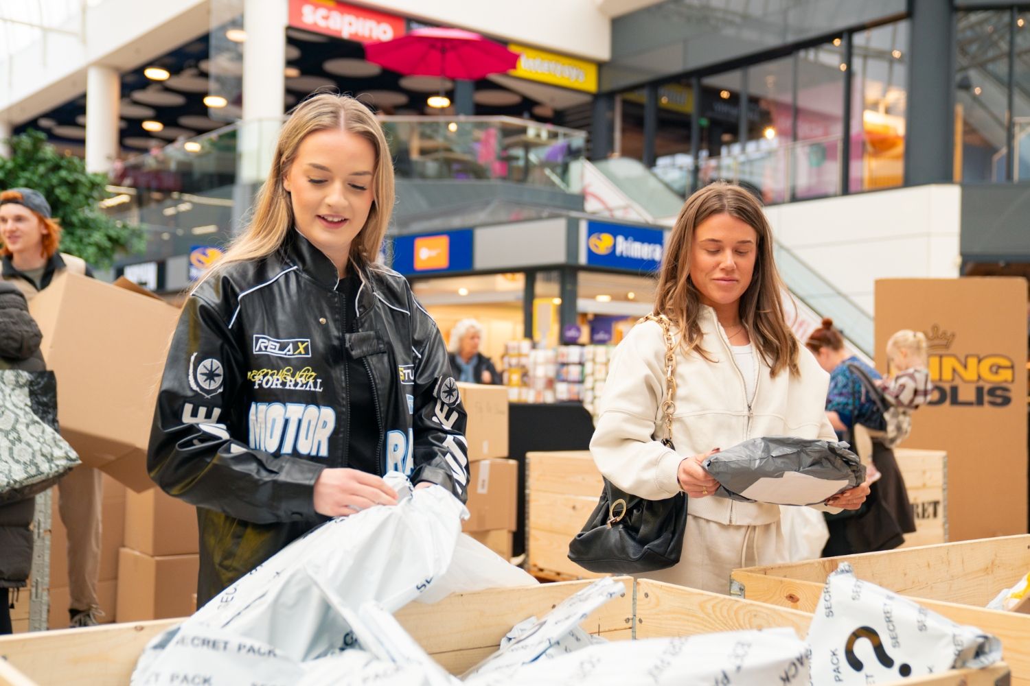 León acoge por primera vez el 'boom' europeo de los paquetes perdidos
