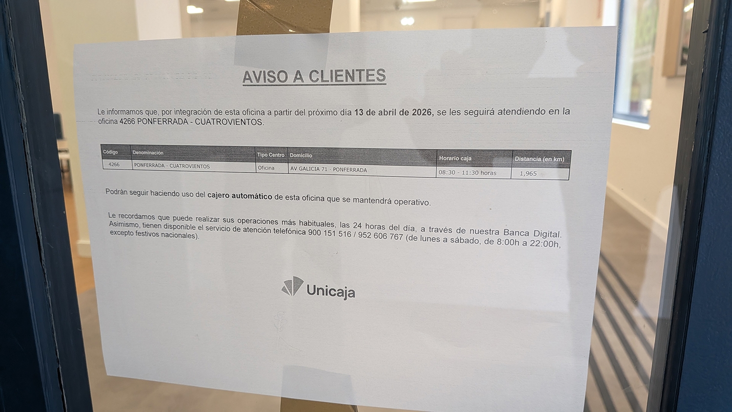 Banco Uni Caja en Flores del Sil Banco Uni Caja en Flores del Sil