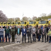 Miriam Chacón / ICAL . El consejero de Medio Ambiente, Vivienda y Ordenación del Territorio, Juan Carlos Suárez-Quiñones, entrega 12 vehículos autobombas (5)