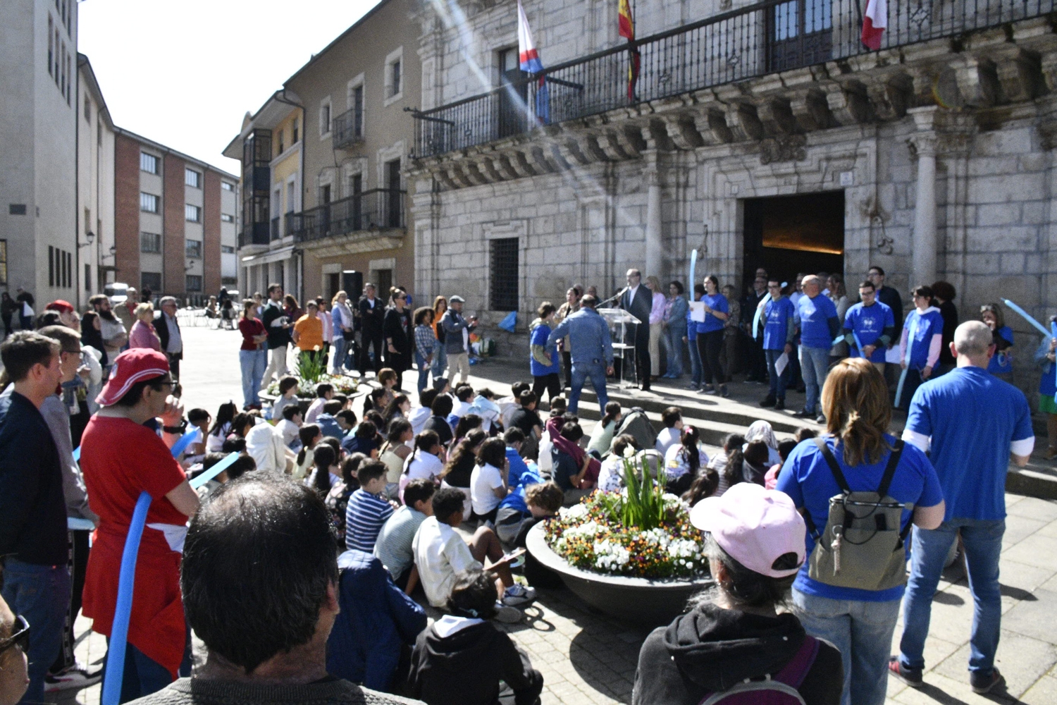 Acto con motivo del Día Mundial de Concienciación sobre el Autismo | Dani Merino (InfoBierzo)