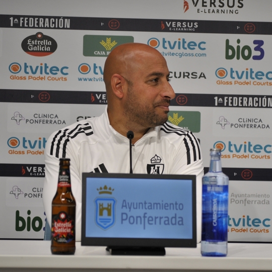 Nafti se queda en la Ponferradina