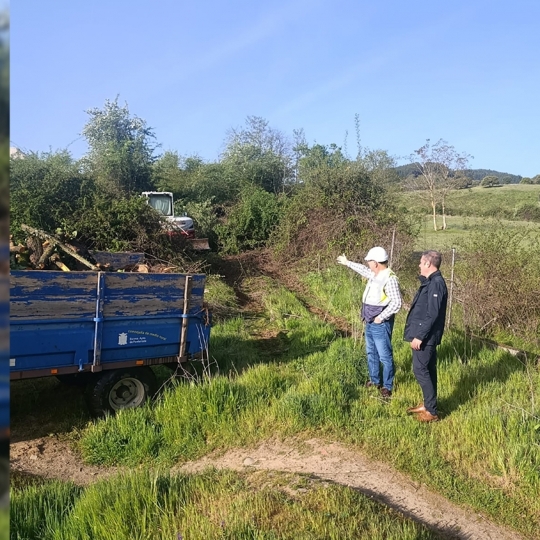 Técnico municipal e Iván Alonso Puente Boeza Otero Camino del Gato Técnico municipal e Iván Alonso Puente Boeza Otero Camino del Gato