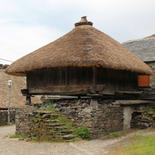 Hórreo en Balouta Hórreo en Balouta
