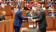 Luis Mariano Santos de UPL durante la sesión constitutiva en las Cortes de CyL  ICAL
