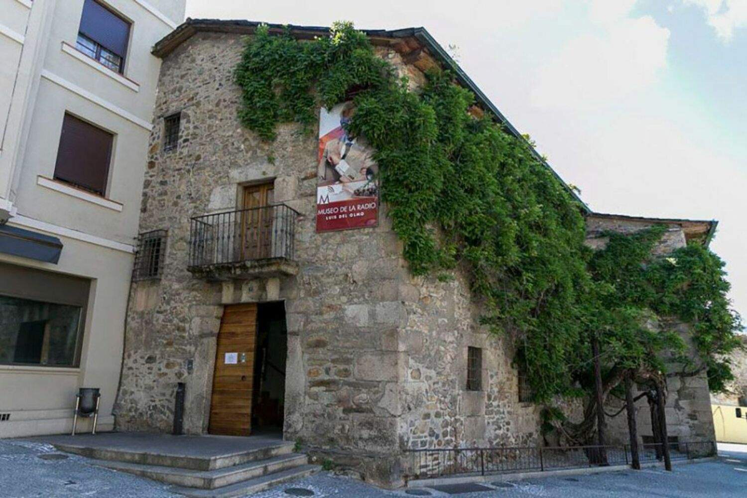 Museo-de-la-Radio-Ponferrada-junio-2017-955-e1620993072596 1200 Museo-de-la-Radio-Ponferrada-junio-2017-955-e1620993072596 1200