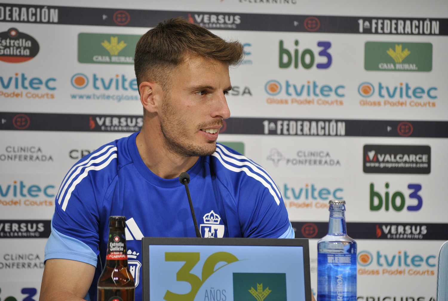 Carlos Calderón en rueda de prensa