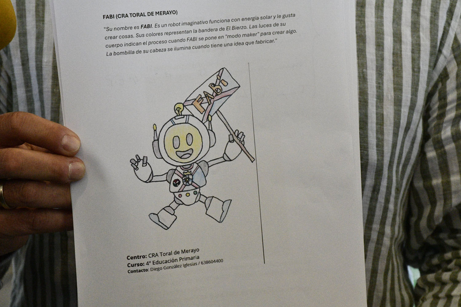 Fallo del jurado del concurso de elección de la mascota para el Fab Lab y entrega de premios (2)