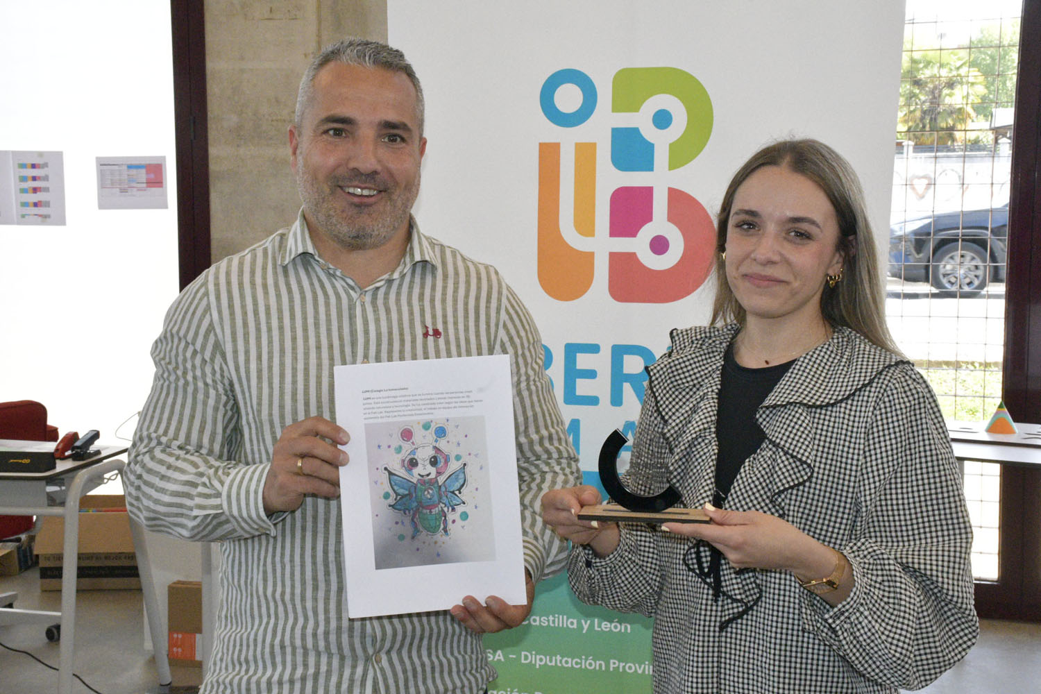 Fallo del jurado del concurso de elección de la mascota para el Fab Lab y entrega de premios (6)