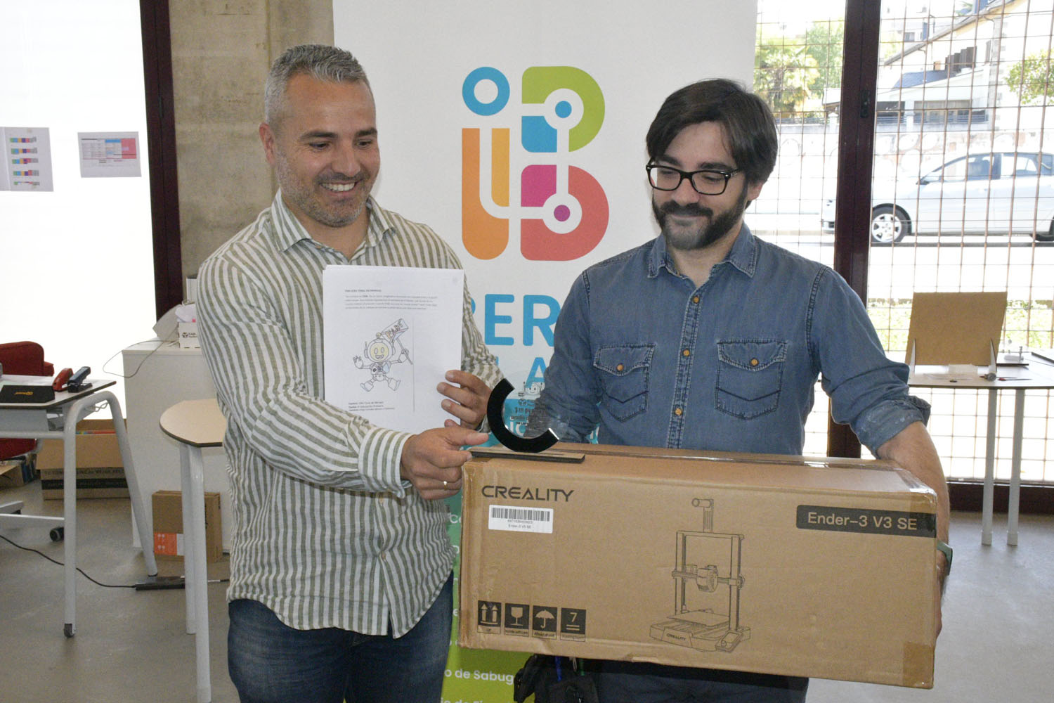 Fallo del jurado del concurso de elección de la mascota para el Fab Lab y entrega de premios (9)