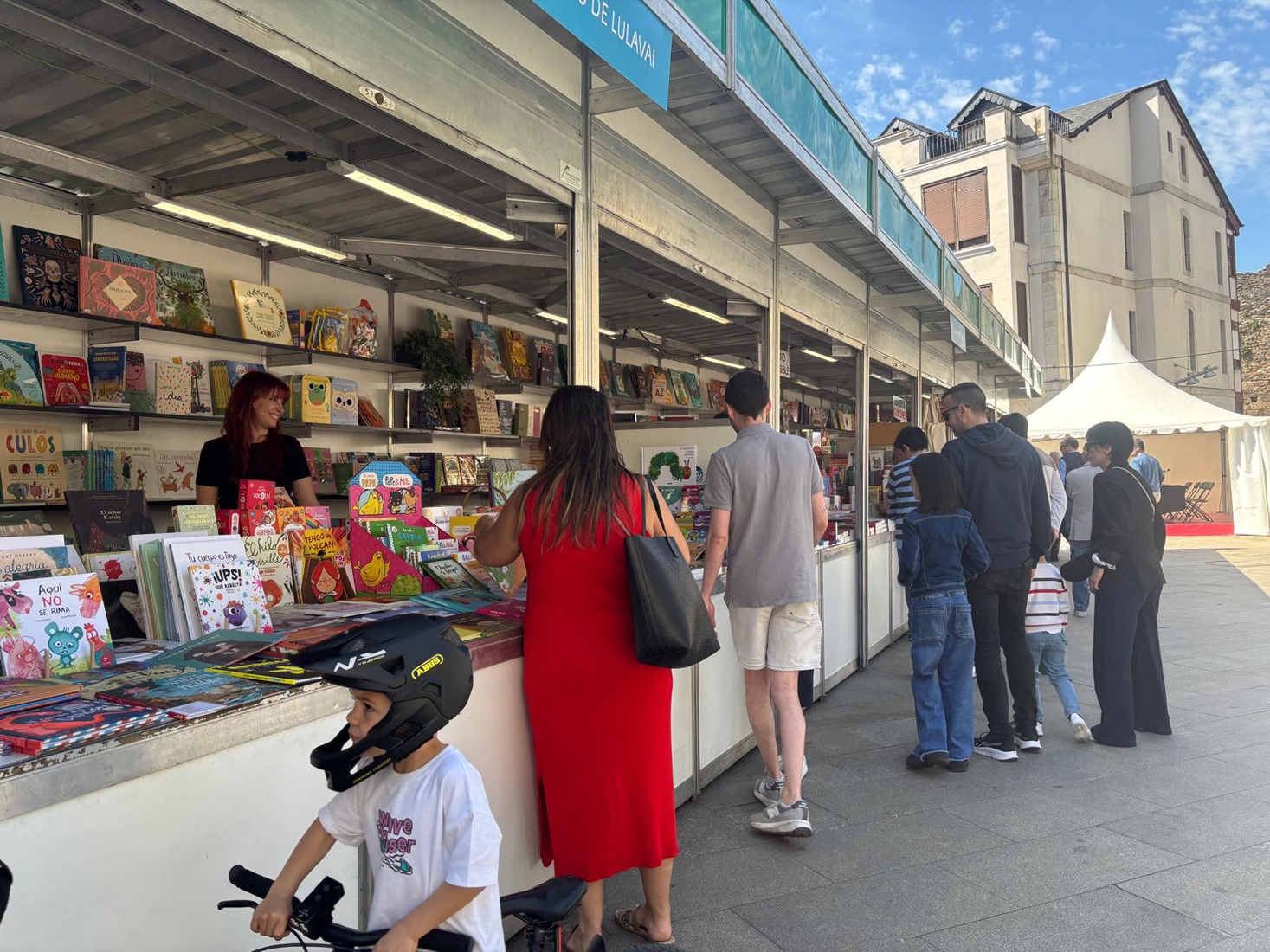 Inauguración de la Feria del Libro de Ponferrada | Foto: Iris López, InfoBierzo