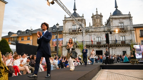 Desfile de El Ropero en la Semana de la Moda de Ponferrada (35)