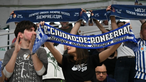 Afición del Clínica Ponferrada (2)