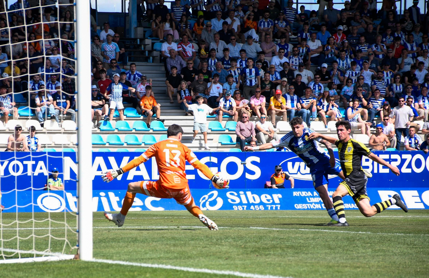 Primera parte del Ponferradina Barakaldo (66)