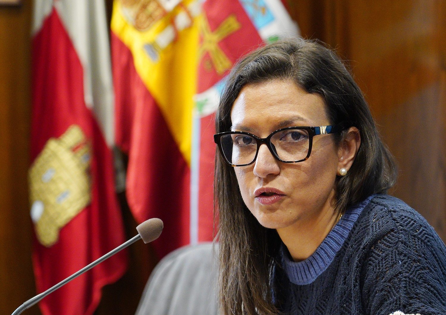 César Sánchez / ICAL. La concejala de Presidencia de Ponferrada, Lidia Coca, durante la presentación de los Fondos de Cooperación