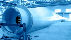 Fabricación de palas eólicas imagen istock autor hudiemm