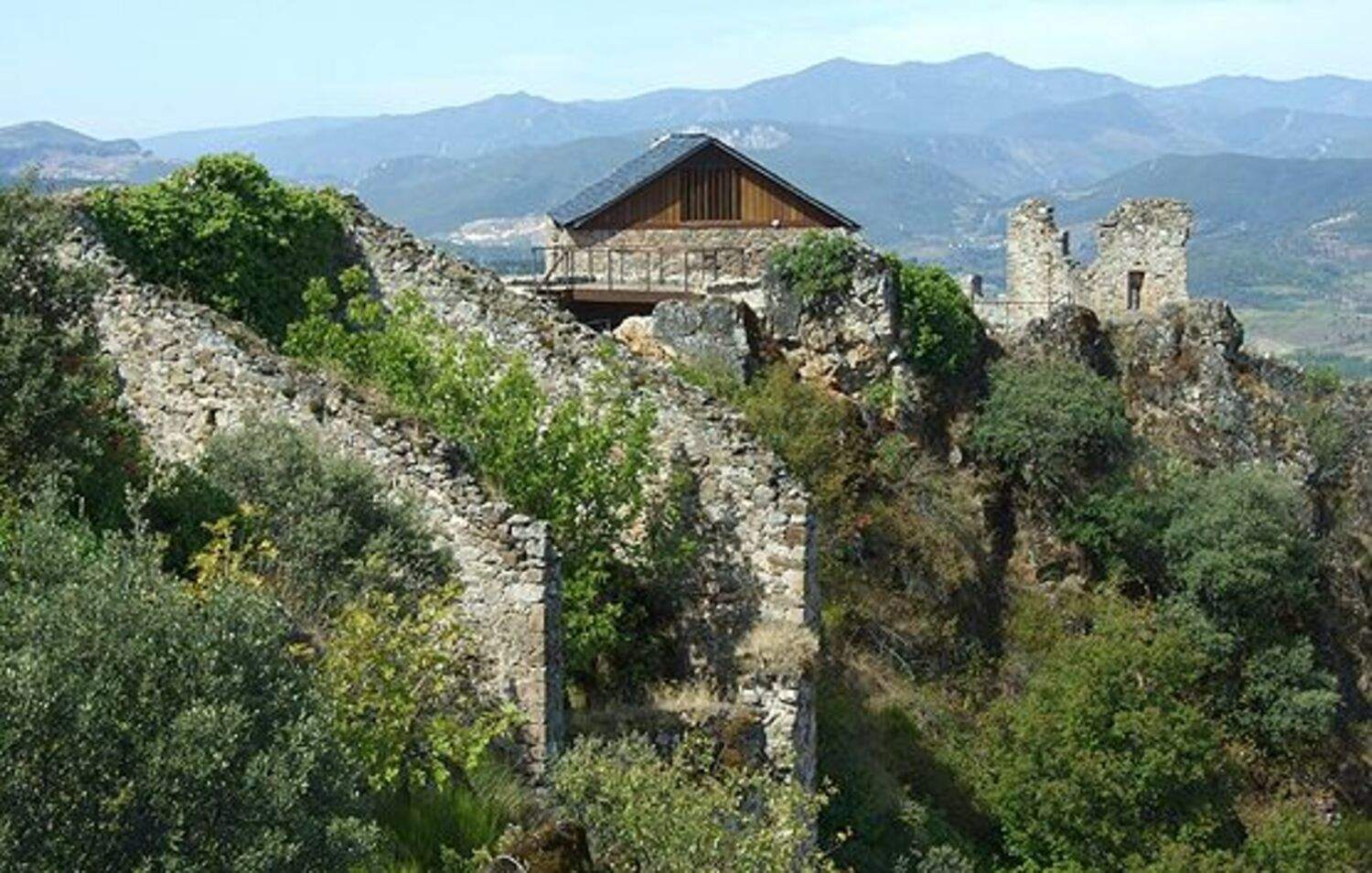 La Casa Colgada, que aún resta por recuperar del Plan Director